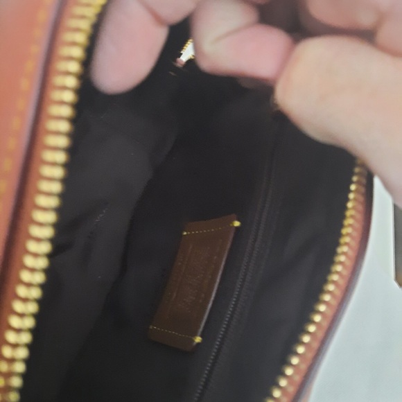 Graham Crossbody bag - Picture 3 of 3